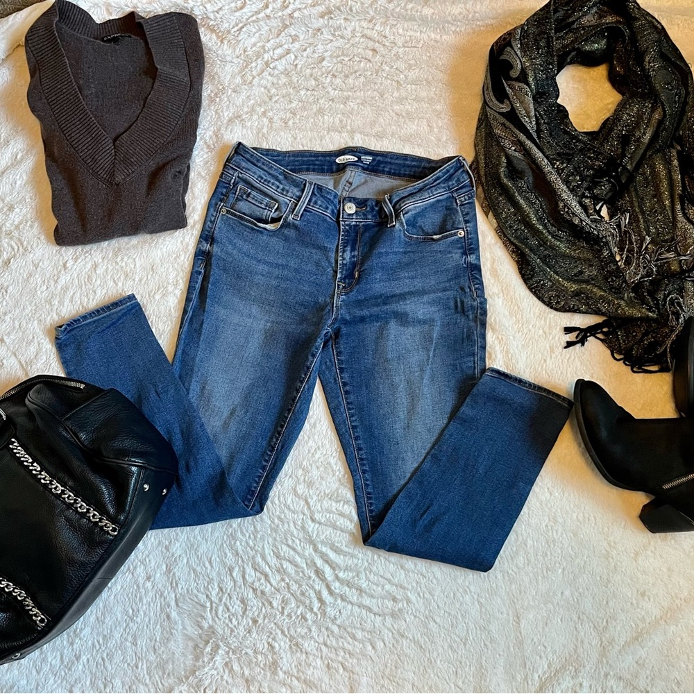 Old Navy Super Skinny Distressed        Jeans Sz 8